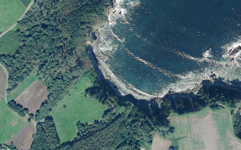 Playa de Cambaredo — спутник